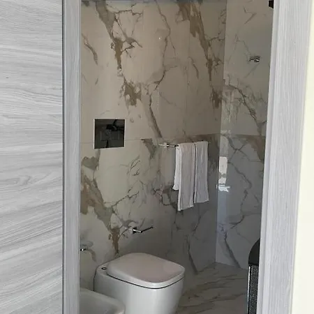 فندق مبيت وإفطار Angelo E Silvana ليكاتا