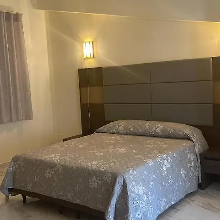 Angelo E Silvana Oda ve Kahvaltı *